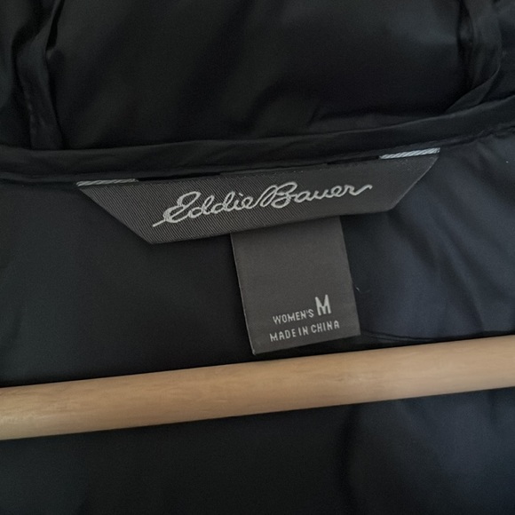Eddie Bauer puffer jacket - Picture 3 of 5